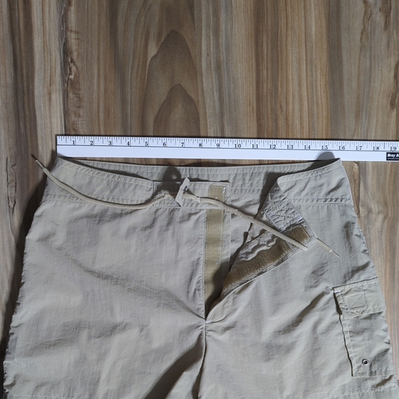 GAP Factory Women's L Khaki Board Shorts Hiking Lightweight - Picture 3 of 7